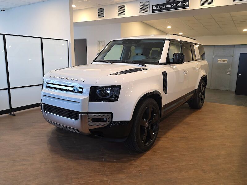 Land Rover Defender, 2022